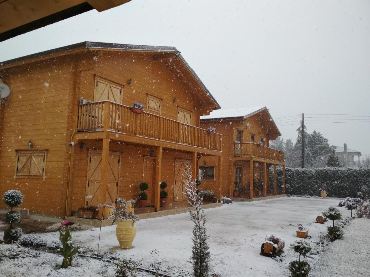Kastor Chalets Ampelokipoi  Exterior foto