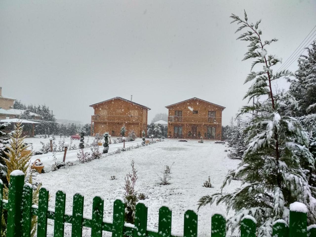 Kastor Chalets Ampelokipoi  Exterior foto
