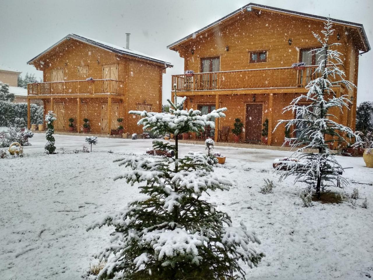 Kastor Chalets Ampelokipoi  Exterior foto