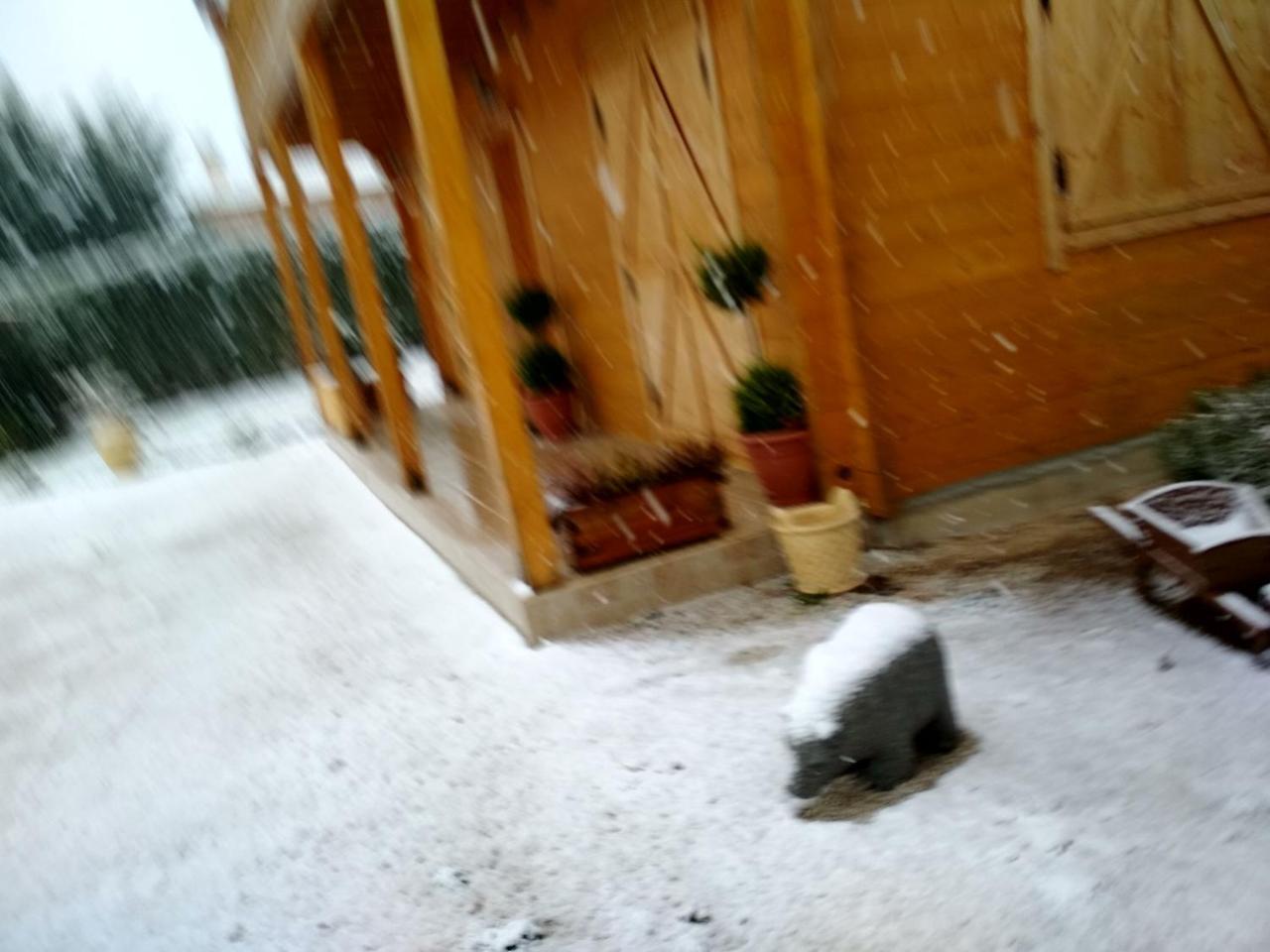 Kastor Chalets Ampelokipoi  Exterior foto