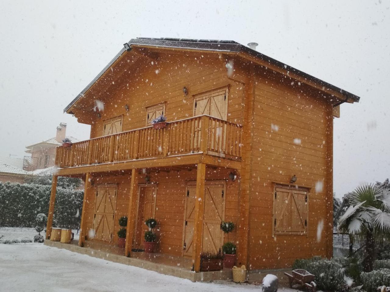 Kastor Chalets Ampelokipoi  Exterior foto