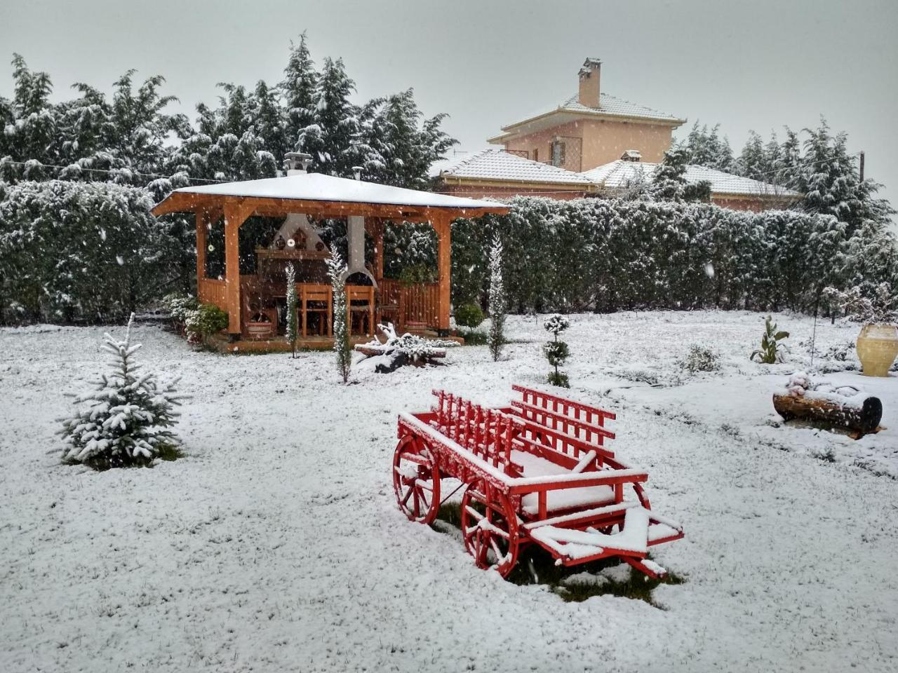 Kastor Chalets Ampelokipoi  Exterior foto