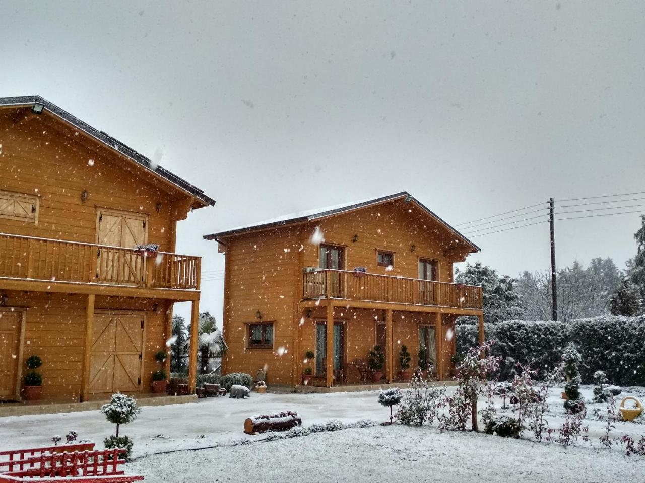 Kastor Chalets Ampelokipoi  Exterior foto