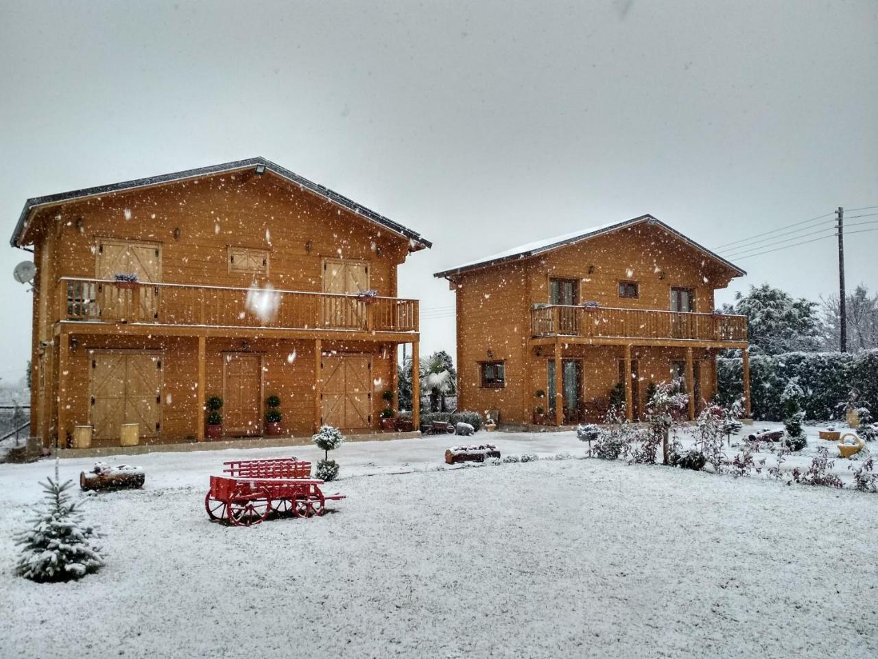 Kastor Chalets Ampelokipoi  Exterior foto